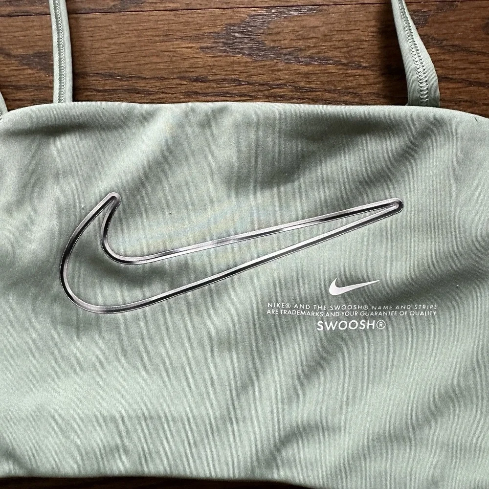 Nike Womens Dri-FIT Indy Light-Support Sports Bra Mint Green DC5553-006 Medium